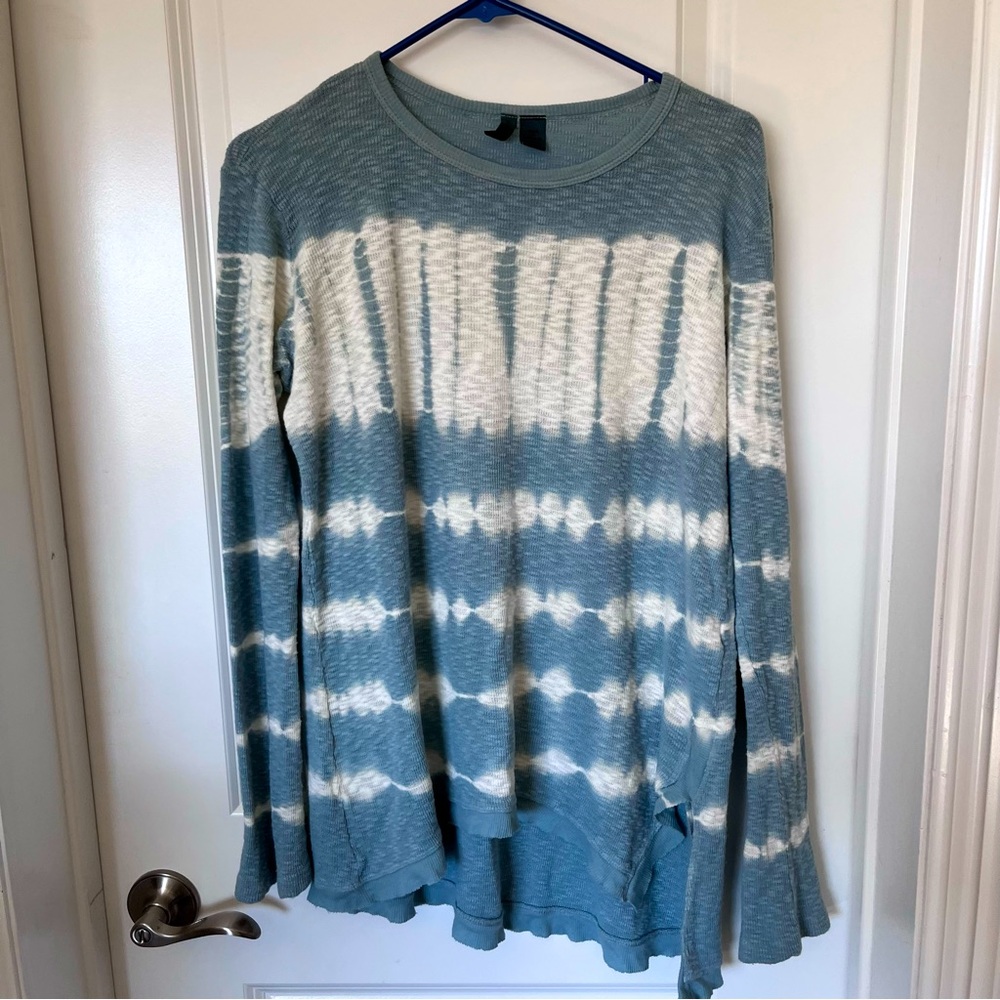 Anthropologie left of center long sleeve tie-dye top